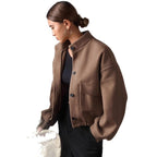 Damen Modische Kurzjacke mit Stehkragen und praktischen Taschen R&B