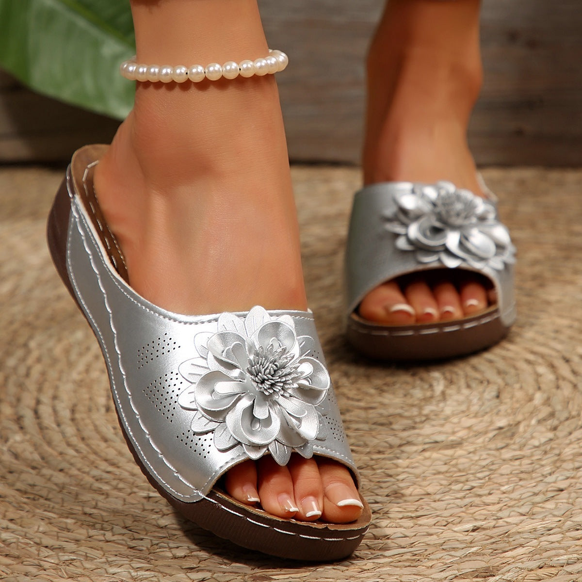 Damen Slip-On Sandalen mit floralem Design und offenem Zehenbereich R&B