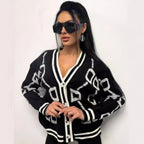 Damen Strickjacke mit grafischem Muster und Knopfdetails R&B