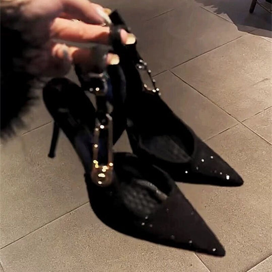 Damen nan spitze Pumps mit Fersenriemchen T-Riemen und Medaillonapplikation R&B