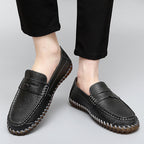 Damen Elegante Mokassins mit feinem Leder und handgenähtem Design R&B