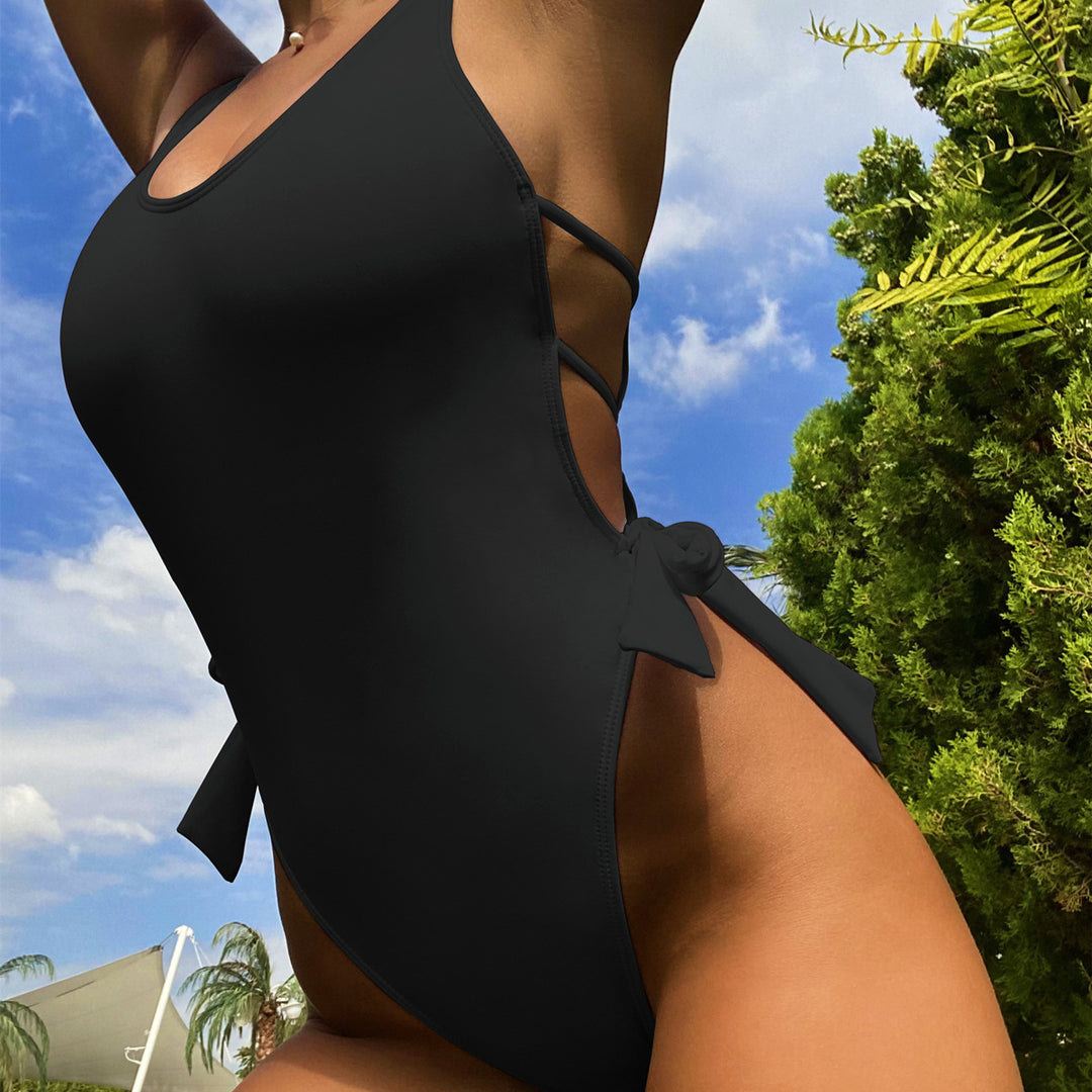Damen Hochgeschnittener Badeanzug mit eleganten Schnürdetails R&B