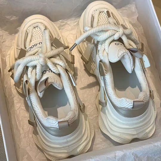 Damen Sportliche Sneaker mit atmungsaktiven Mesh-Elementen und innovativem Design R&B