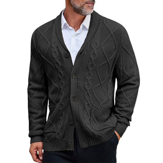 Herren Grobstrickjacke mit elegantem Zopfmuster und praktischen Taschen R&B