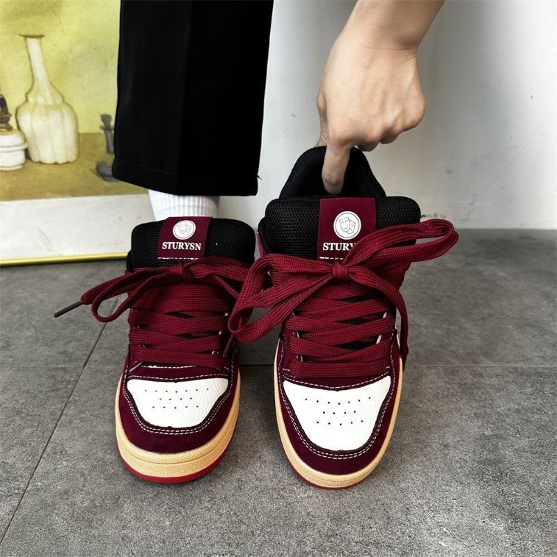 Damen Sportliche Sneaker mit nachhaltigem Obermaterial und gepolsterter Dämpfung R&B