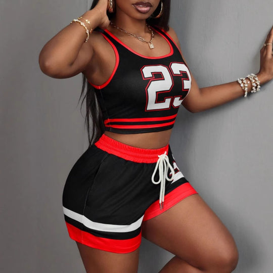 Damen Sportliches Freizeit-Outfit mit Crop-Top und Shorts R&B