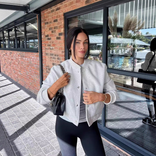 Damen modische Sweatjacke mit Knopfverschluss und praktischen Taschen R&B