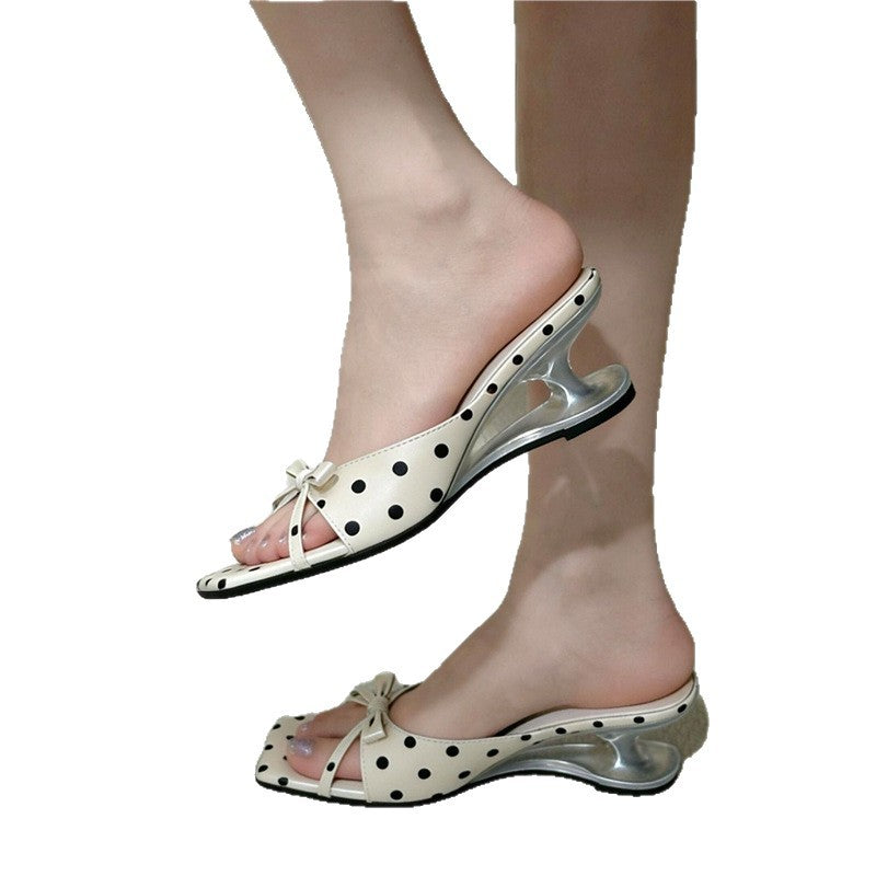 Damen elegante Slip-On Sandalen mit dekorativen Punkten R&B