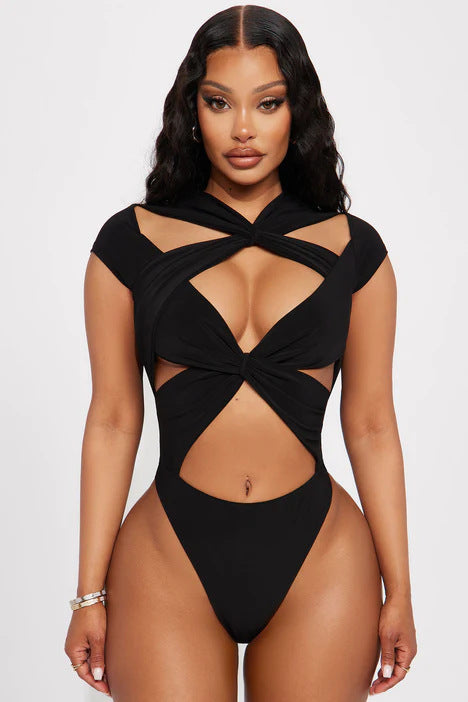 Damen Crop-Top mit innovativem Wickeldesign und einzigartigem Ausschnitt R&B