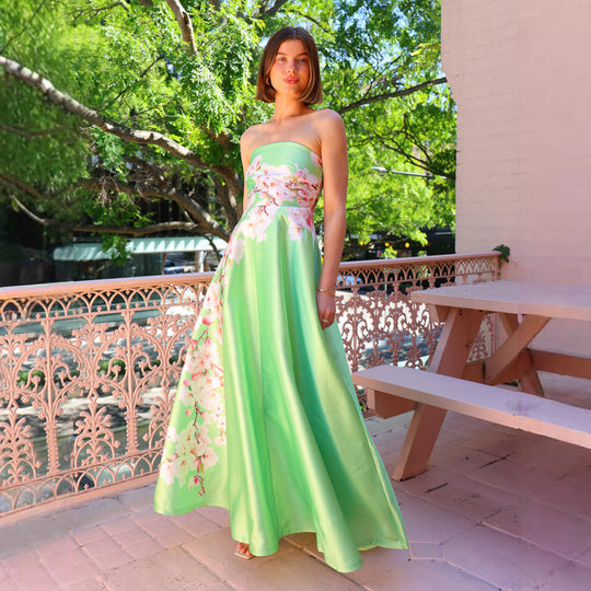 Damen Ballkleid mit floralem Oberteil und schwingendem Rock R&B