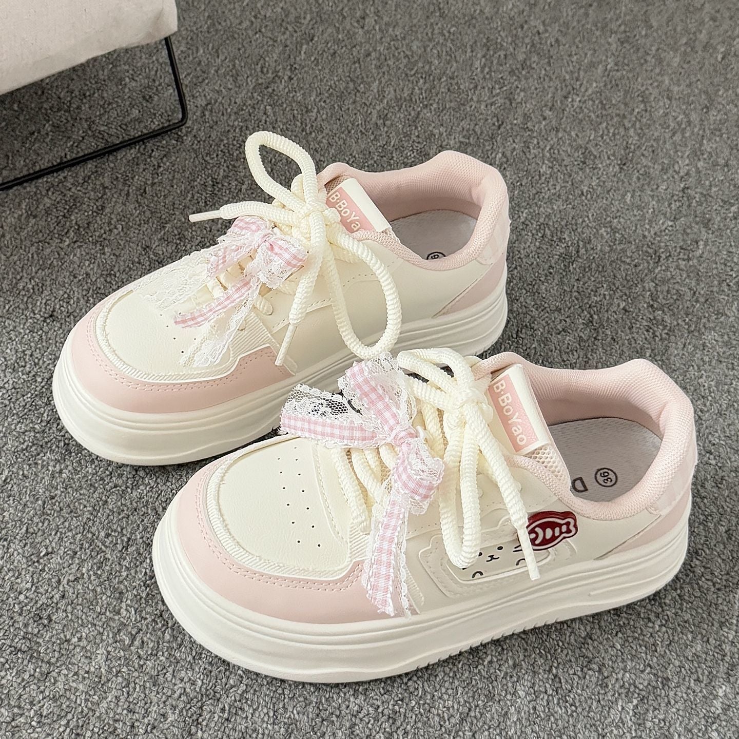 Damen Sportliche Sneakers mit verspieltem Katzenmotiv und bequemer Dämpfung