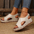 Damen Wedge-Sandaletten mit modischen Ausschnitten und eleganten Perlendetails R&B