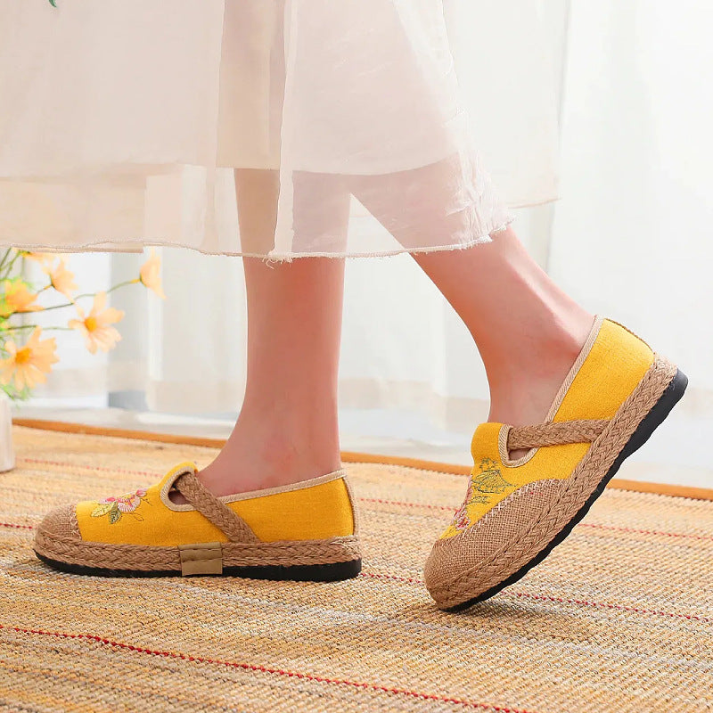 Damen klassische Espadrilles mit handgestickten Blumenmotiven