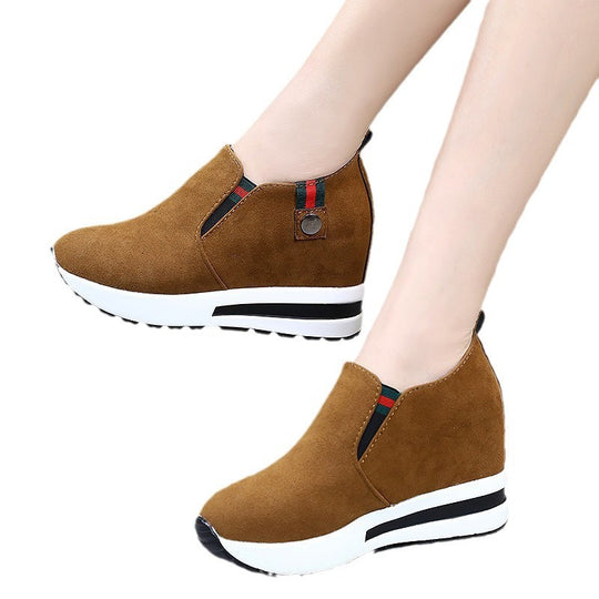 Damen nan Slip-On Keil-Stiefelette mit verstecktem Plateau und rutschfester Profilsohle R&B