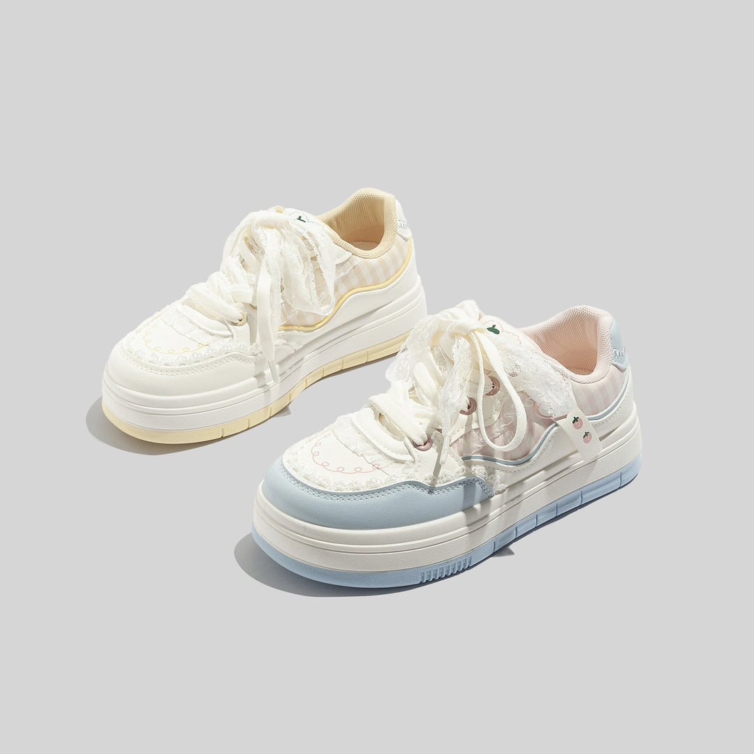 Damen Sneaker mit verspieltem Design und romantischen Spitzenakzenten R&B