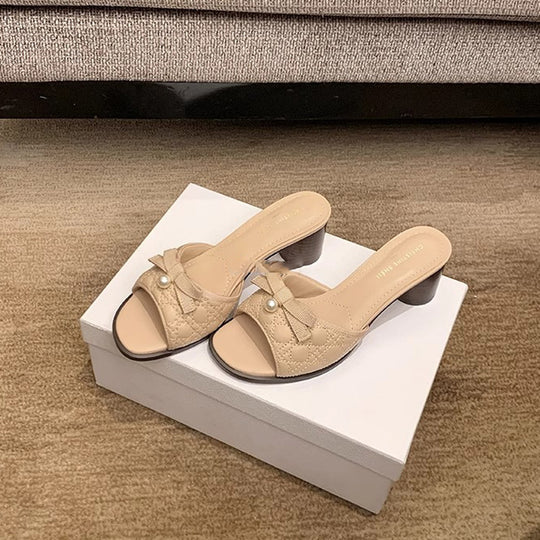 Damen modische Mules mit elegantem Perlenschmuck und komfortablem Absatz R&B