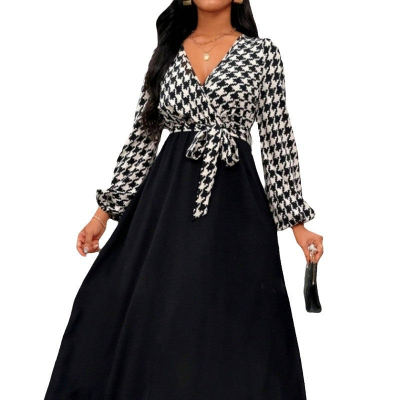 Damen Maxi-Kleid mit Kreuzverschluss und elegantem Hahnentrittmuster R&B