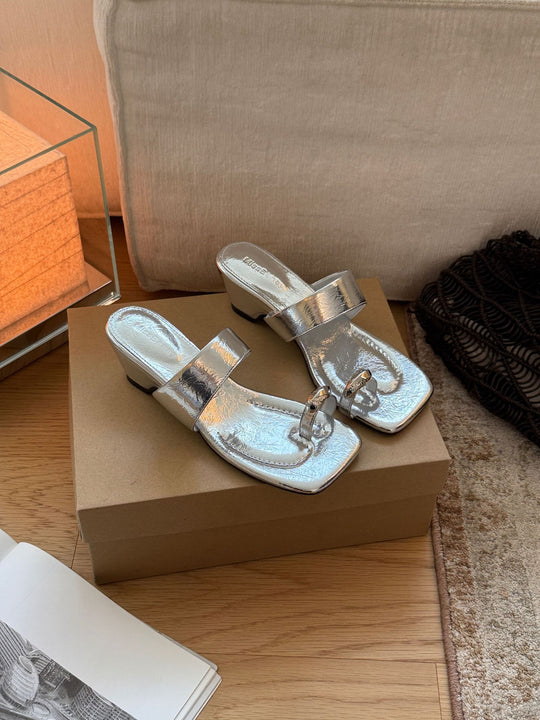Damen Komfortable Mules mit eleganter Schnalle R&B