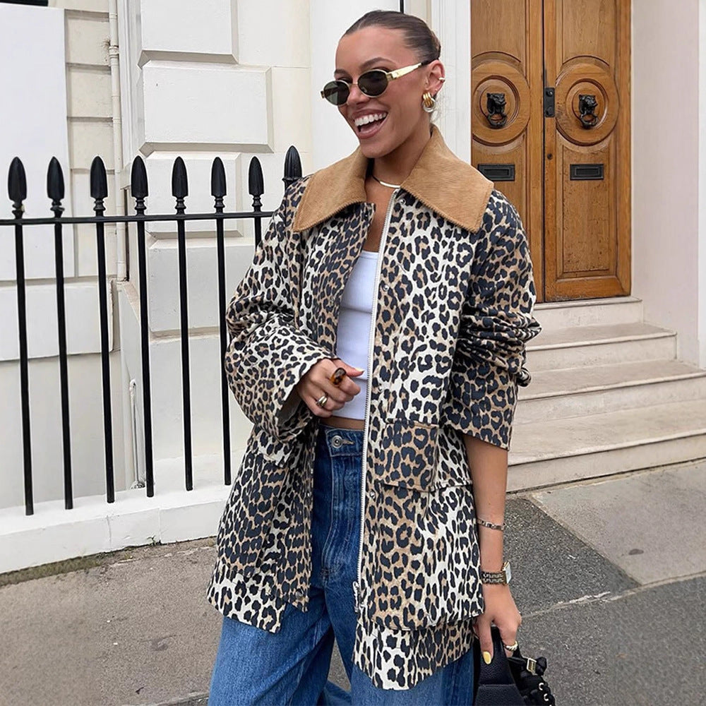 Damen modische Leopardenjacke mit funktionalen Taschen und umschlagbarem Kragen R&B