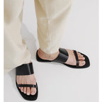 Damen Komfortable Zehentrenner-Sandalen mit breiten Riemen und ergonomischem Fußbett R&B