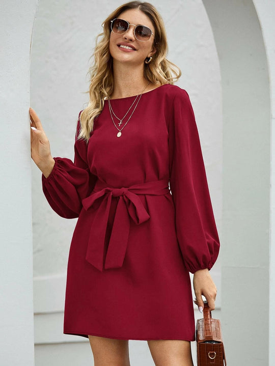Damen Elegantes Kleid mit Ballonärmeln und Taillengürtel R&B