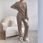 Damen Strickanzug mit V-Ausschnitt und feinem Rippdesign R&B
