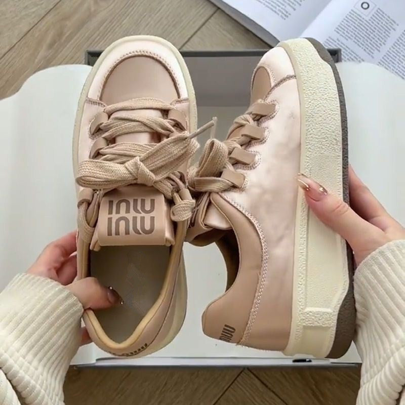 Damen Sportliche Sneakers mit atmungsaktivem Obermaterial und rutschfester Sohle R&B