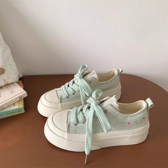 Damen Plateau-Sneaker mit floralen Applikationen und strapazierfähigem Obermaterial R&B