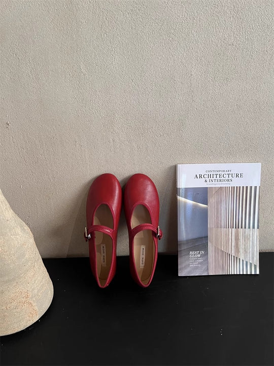 Damen modische Mary Janes mit verstellbarem Riemen und glänzender Oberfläche R&B