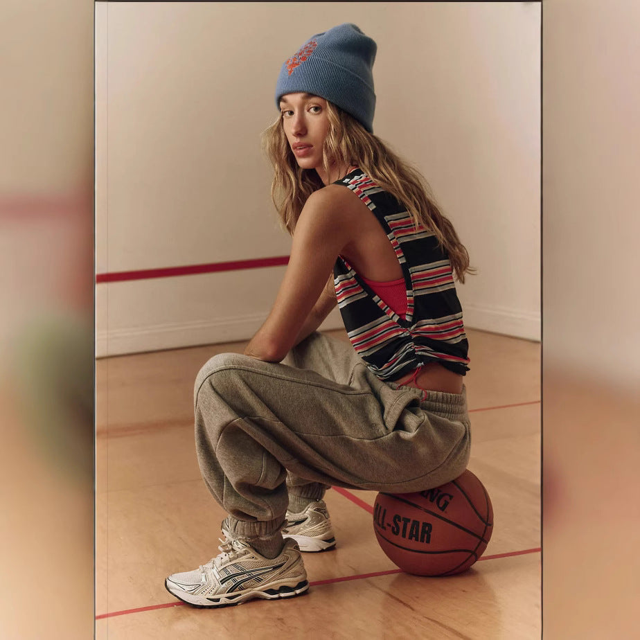 Damen Sportanzug mit modischem Streifenmuster und figurbetontem Schnitt R&B
