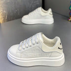 Damen moderne Sneakers mit strukturierter Sohle und lässigem Touch R&B