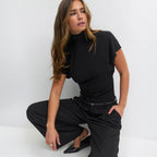 Damen Cropped Oberteil mit hochgeschlossenem Kragen und voluminösen Ärmeln R&B