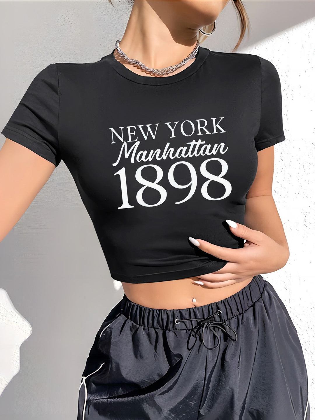 Damen Crop-T-Shirt mit auffälligem Statement-Print R&B