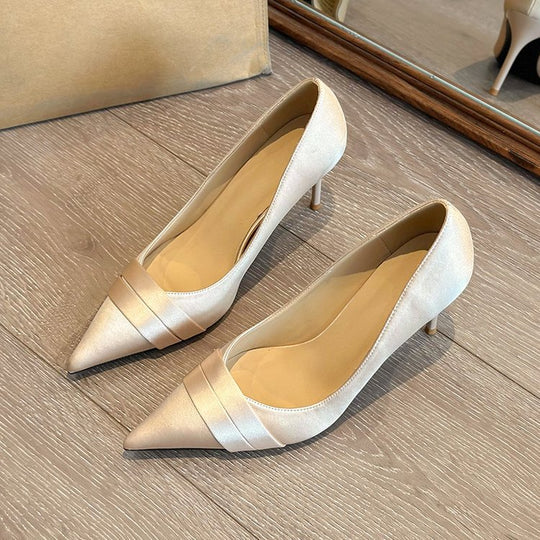 Damen elegante spitze Pumps mit Zierschleifen R&B