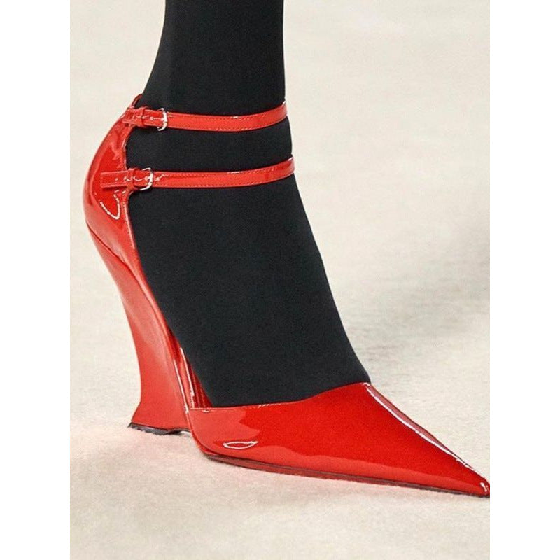 Damen Wedge-Pumps mit dekorativem Riemendesign R&B