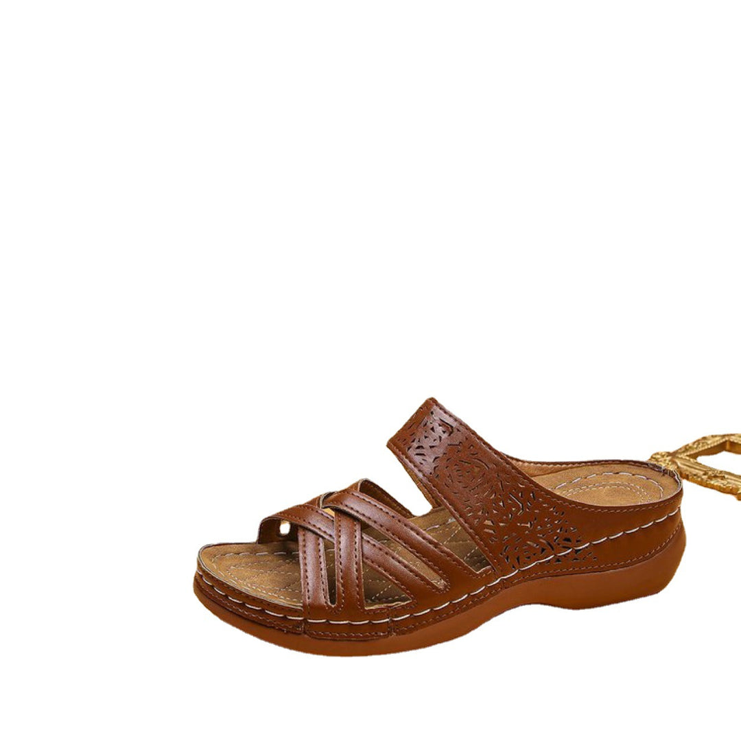 Damen komfortable und stilvolle Pantolette mit durchbrochenem Design R&B