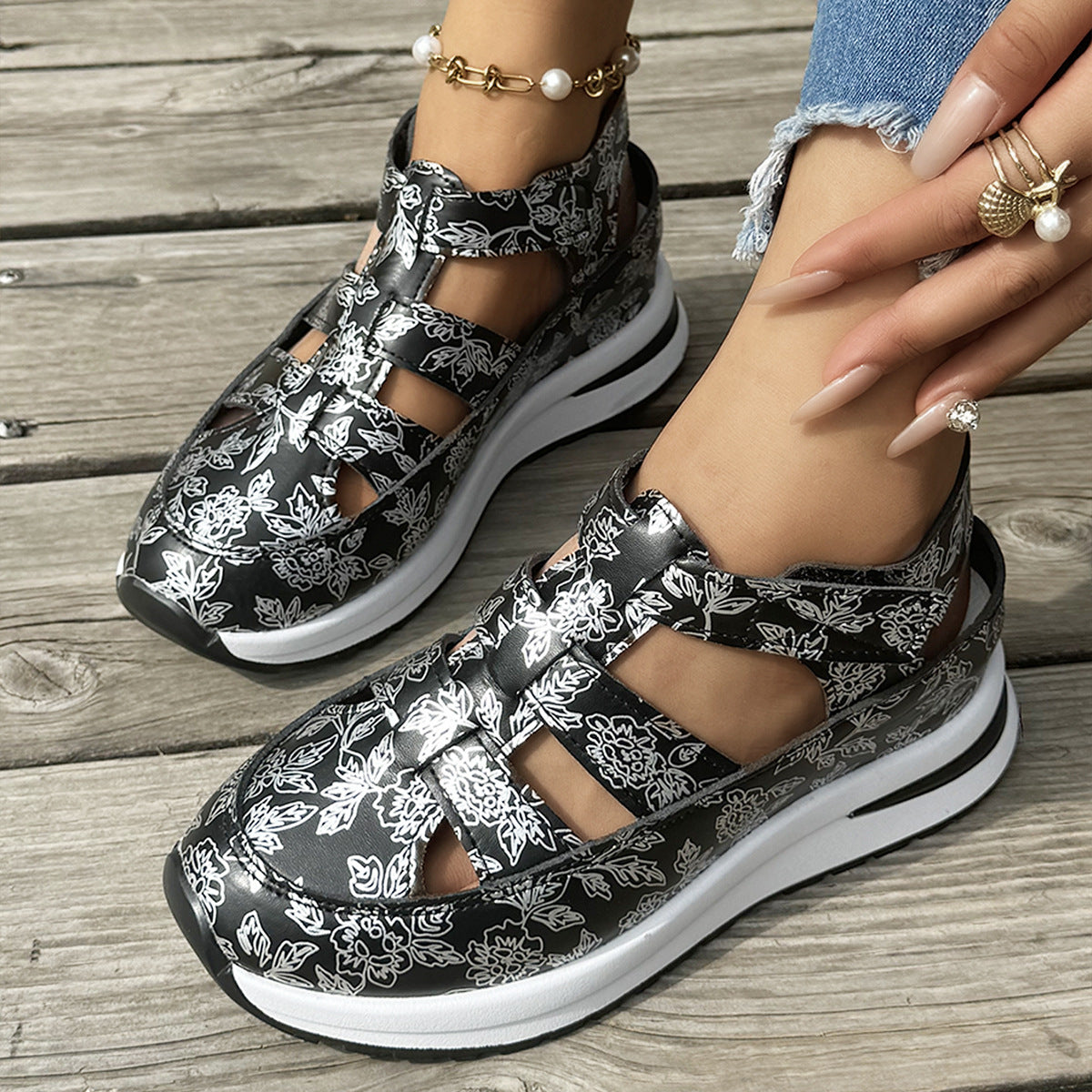 Damen Sportliche Sneaker mit floralem Cut-Out-Design und rutschfester Sohle R&B