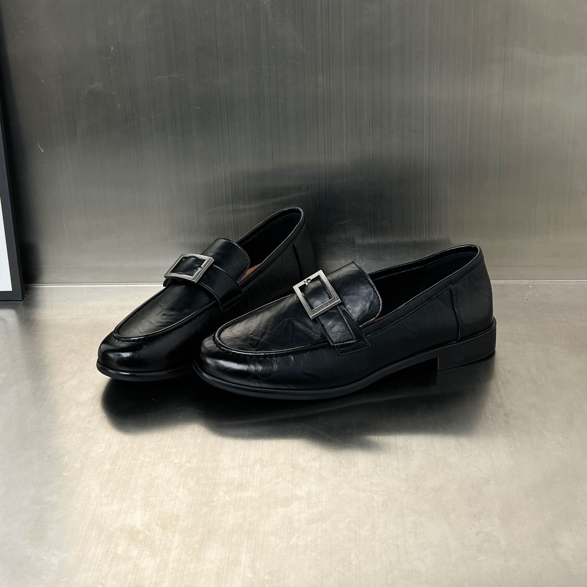 Damen elegante Mokassins mit modischer Schnallenverzierung R&B