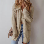 Damen Grobstrickjacke mit praktischen Taschen und kontrastierendem Kragen