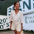 Damen Luftige Bluse mit kunstvollen Häkelmustern R&B
