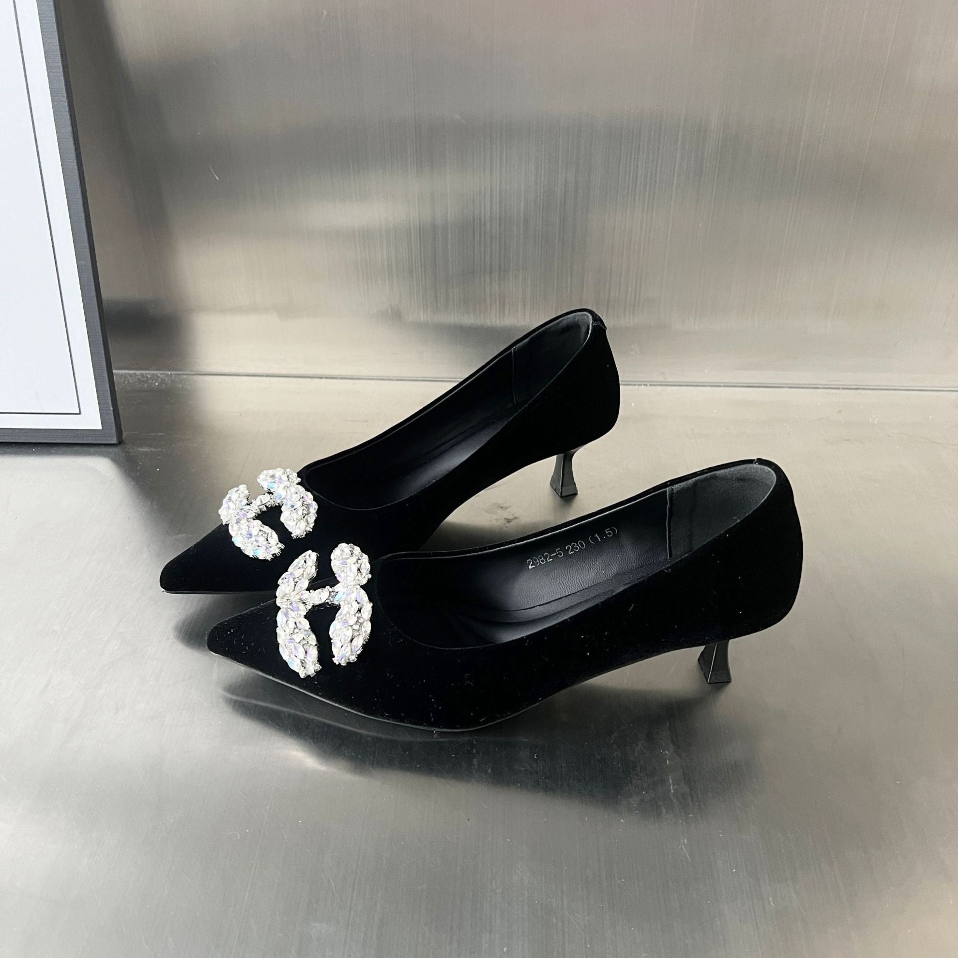 Damen Elegante Pumps mit glamourösem Strassbesatz R&B