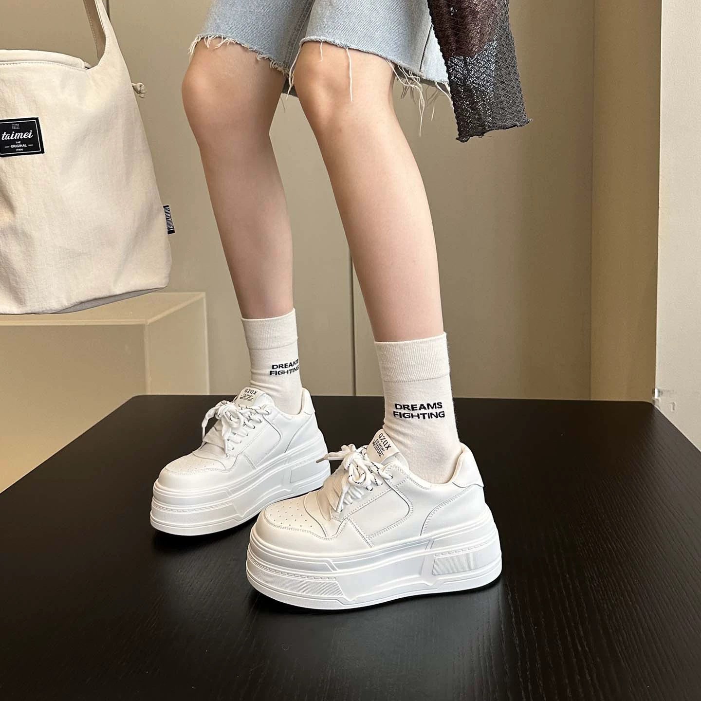 Damen Plattform-Sneaker mit modischem Design und atmungsaktiver Oberfläche R&B