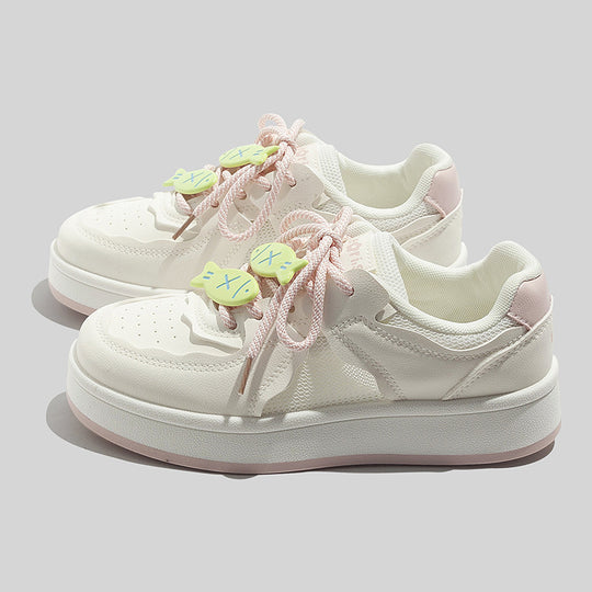 Damen Plattform Sneakers mit innovativem Design und verspielten Schnürdetails R&B