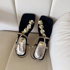 Damen Sandalen mit funkelnden Blumenakzenten und komfortabeler Sohle