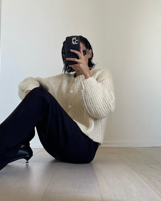 Damen Kuscheliger Strickpullover mit Knopfleiste und lässigem Schnitt R&B