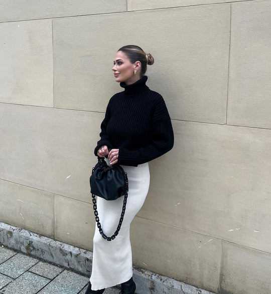 Damen Chunky Strickpullover mit hohem Kragen und Rippstruktur R&B