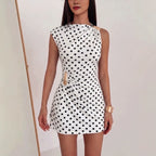 Damen nan asymmetrisches tailliertes Minikleid mit einseitigem Schulterdetail und metallischen Zierbeschlägen R&B