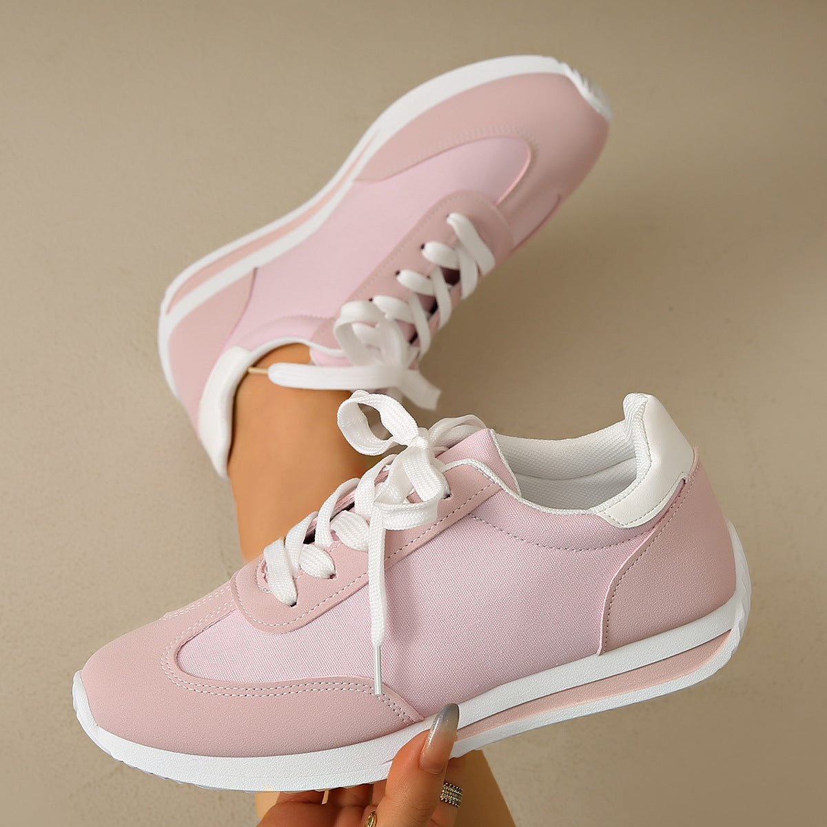 Damen Sportliche Sneakers mit luftiger Mesh-Oberfläche und flexibler Laufsohle R&B
