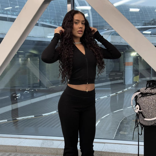 Damen sportliches Kapuzenoberteil mit figurformendem Schnitt und Reißverschluss R&B