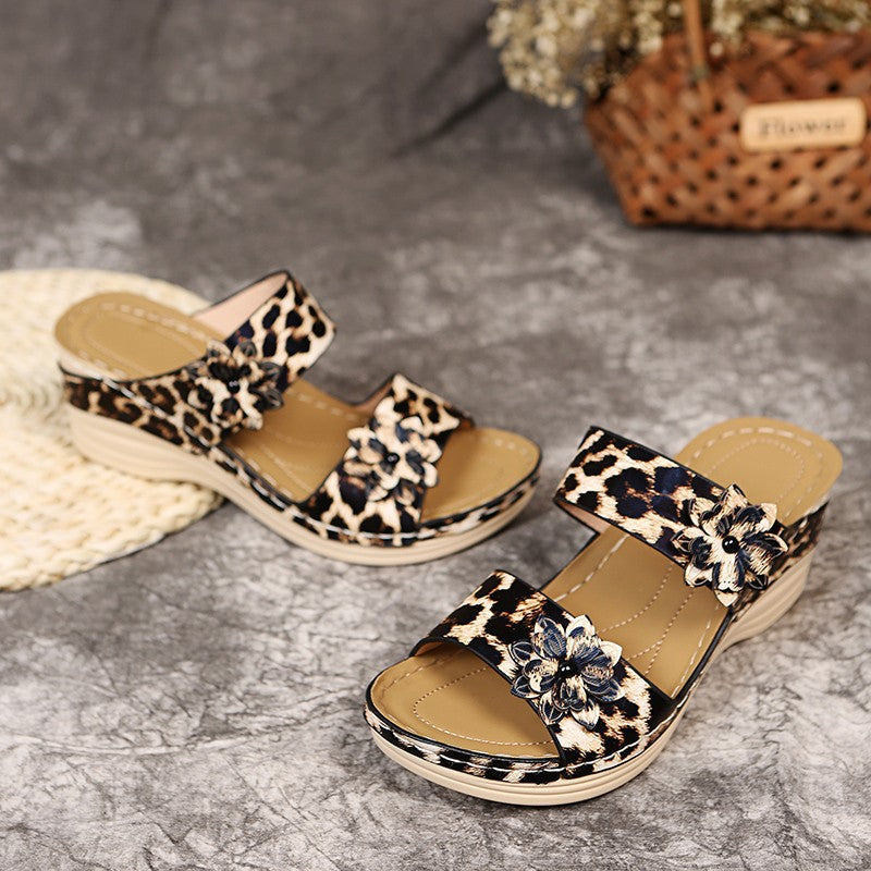 Damen Komfortable Sandalen mit modischem Blumenapplikationsdesign und rutschfester Sohle R&B